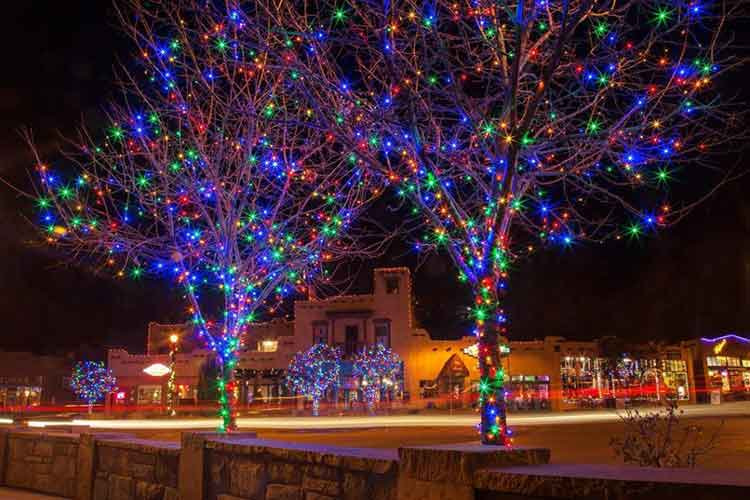 Best Places to See Christmas Lights Around Colorado Springs