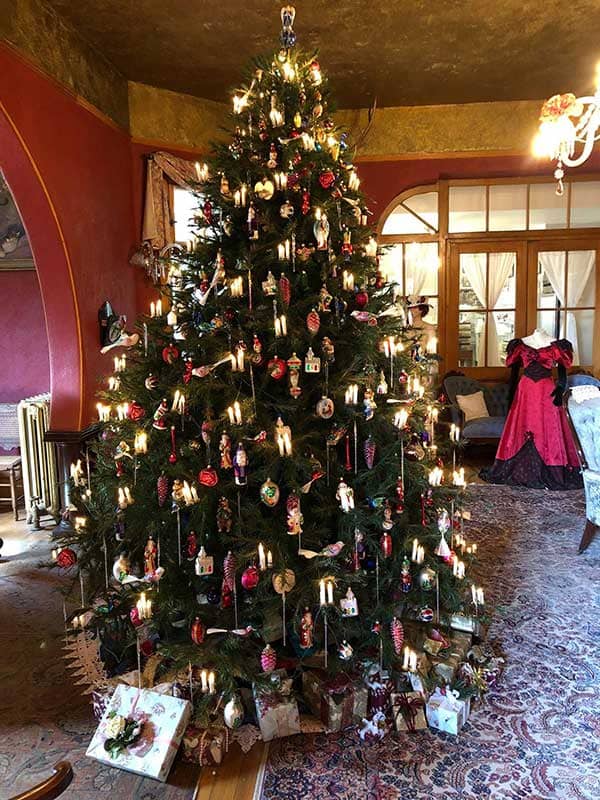 Miramont Castle Victorian Christmas tree