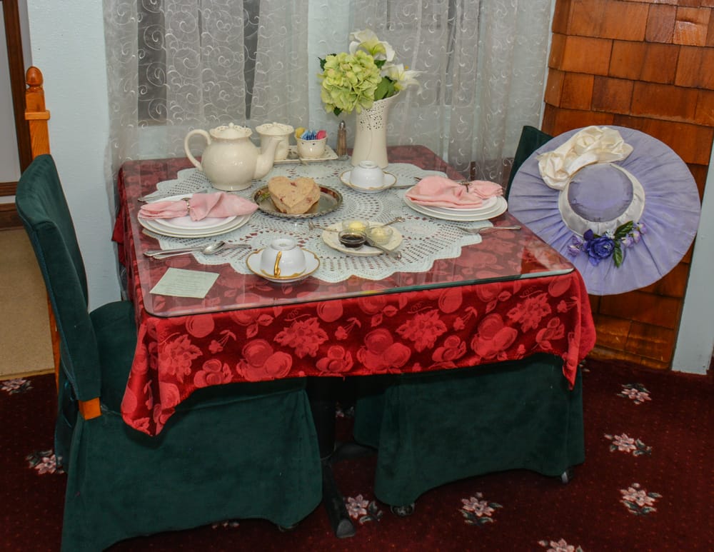 Queen's Parlour Tearoom