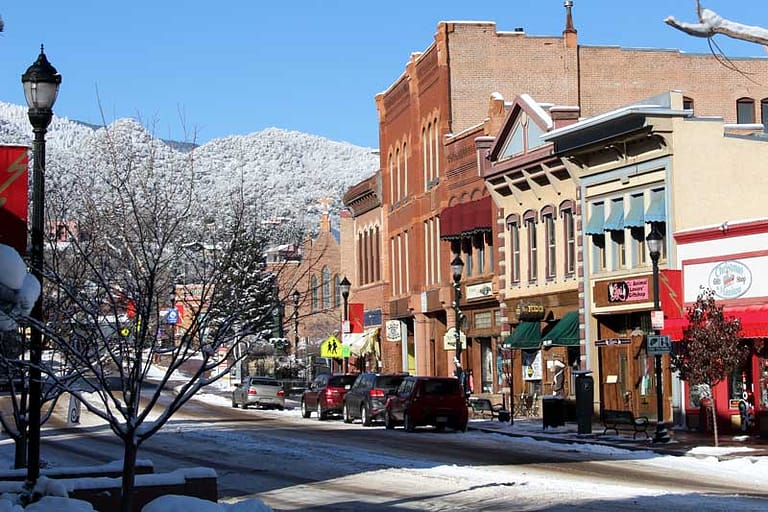 snow in manitou springs