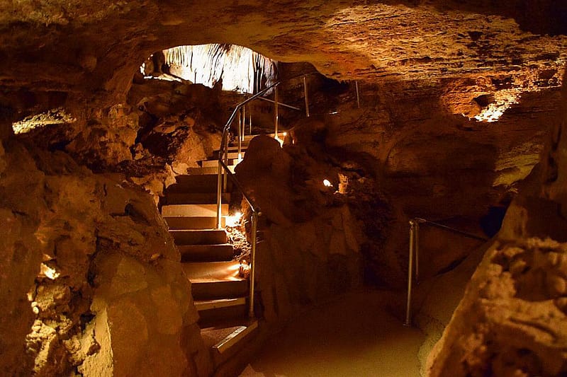 Cave-of-the-Winds-Tour at Cave of the Winds Mountain Park