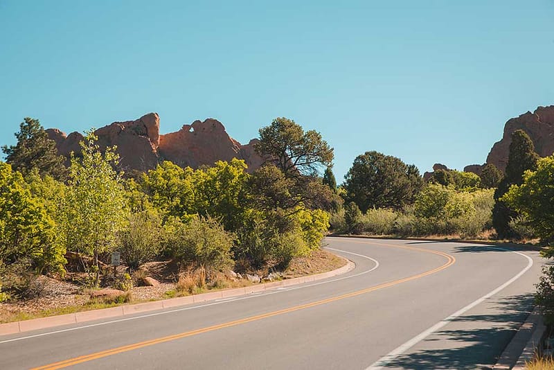 Garden of the Gods Park road with kissing camels