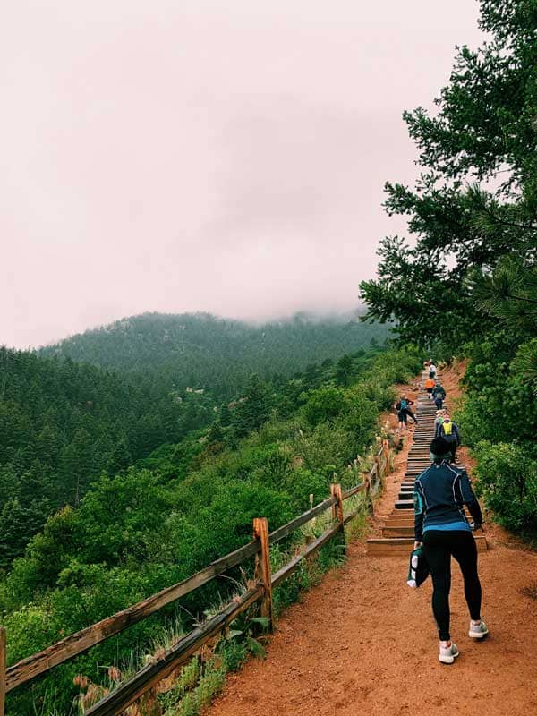 manitou incline hikers