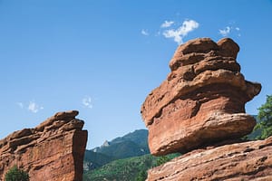 garden of the gods balanced rock